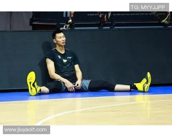 重庆篮球队以100分领跑挑战赛积分榜展现强劲实力和团队合作精神