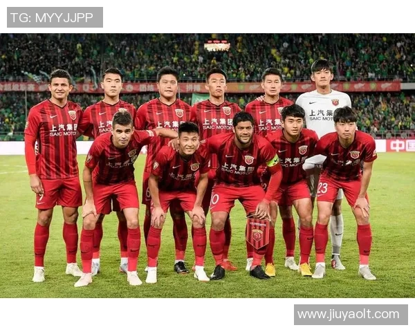 上海足球队在挑战赛积分榜上以92分稳居第一位置展现强劲实力